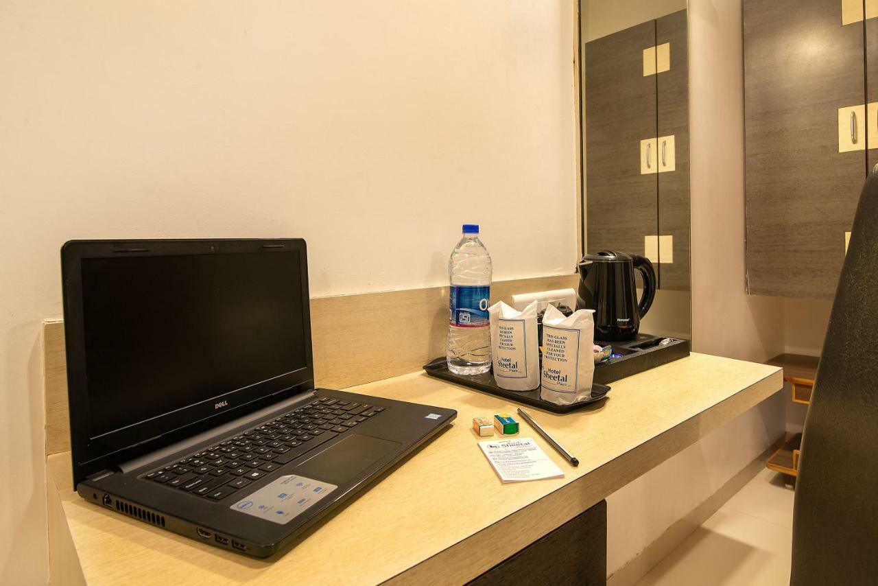 Hotel Sheetal Plaza Σουράτ Εξωτερικό φωτογραφία