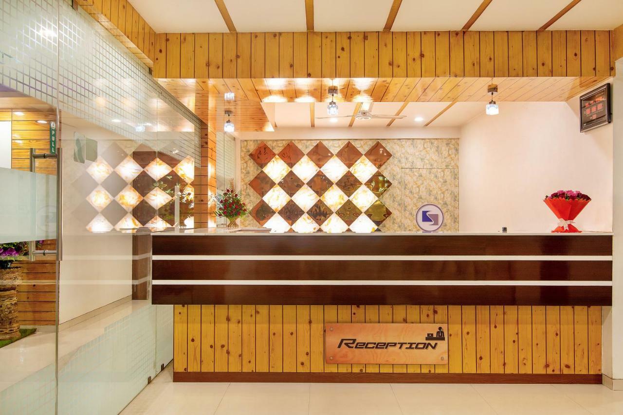 Hotel Sheetal Plaza Σουράτ Εξωτερικό φωτογραφία