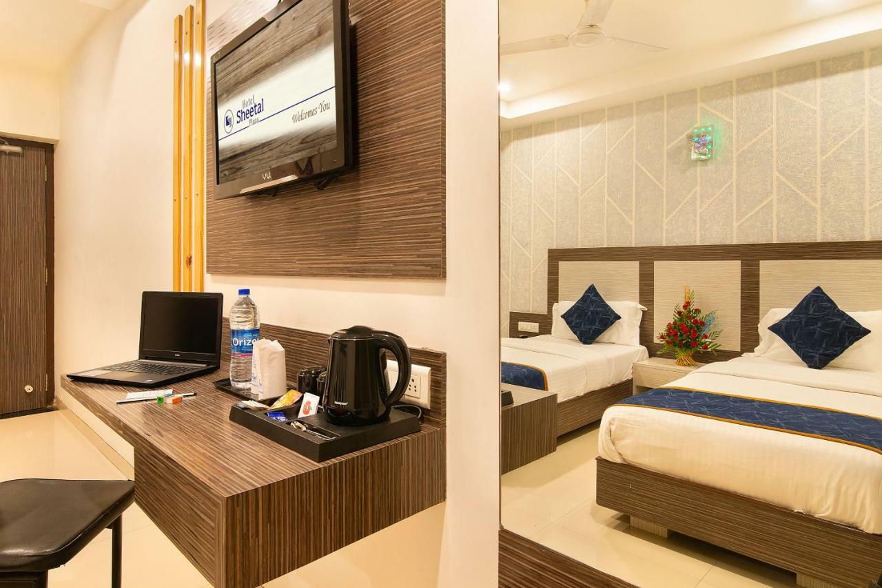 Hotel Sheetal Plaza Σουράτ Εξωτερικό φωτογραφία