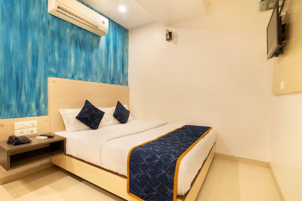 Hotel Sheetal Plaza Σουράτ Εξωτερικό φωτογραφία
