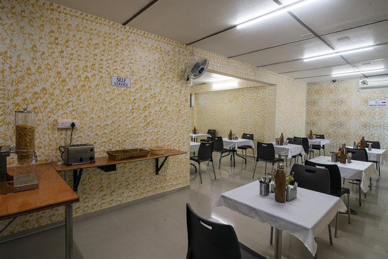 Hotel Sheetal Plaza Σουράτ Εξωτερικό φωτογραφία